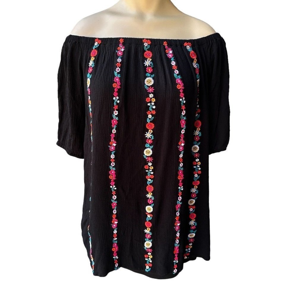 As U Wish Tunic Top Women's Small Black Floral‎ Embroidered Off Shoulder Lined